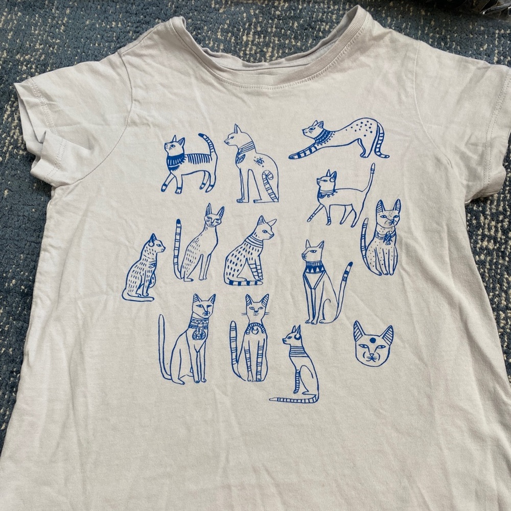 EUC tea t-shirt size 10